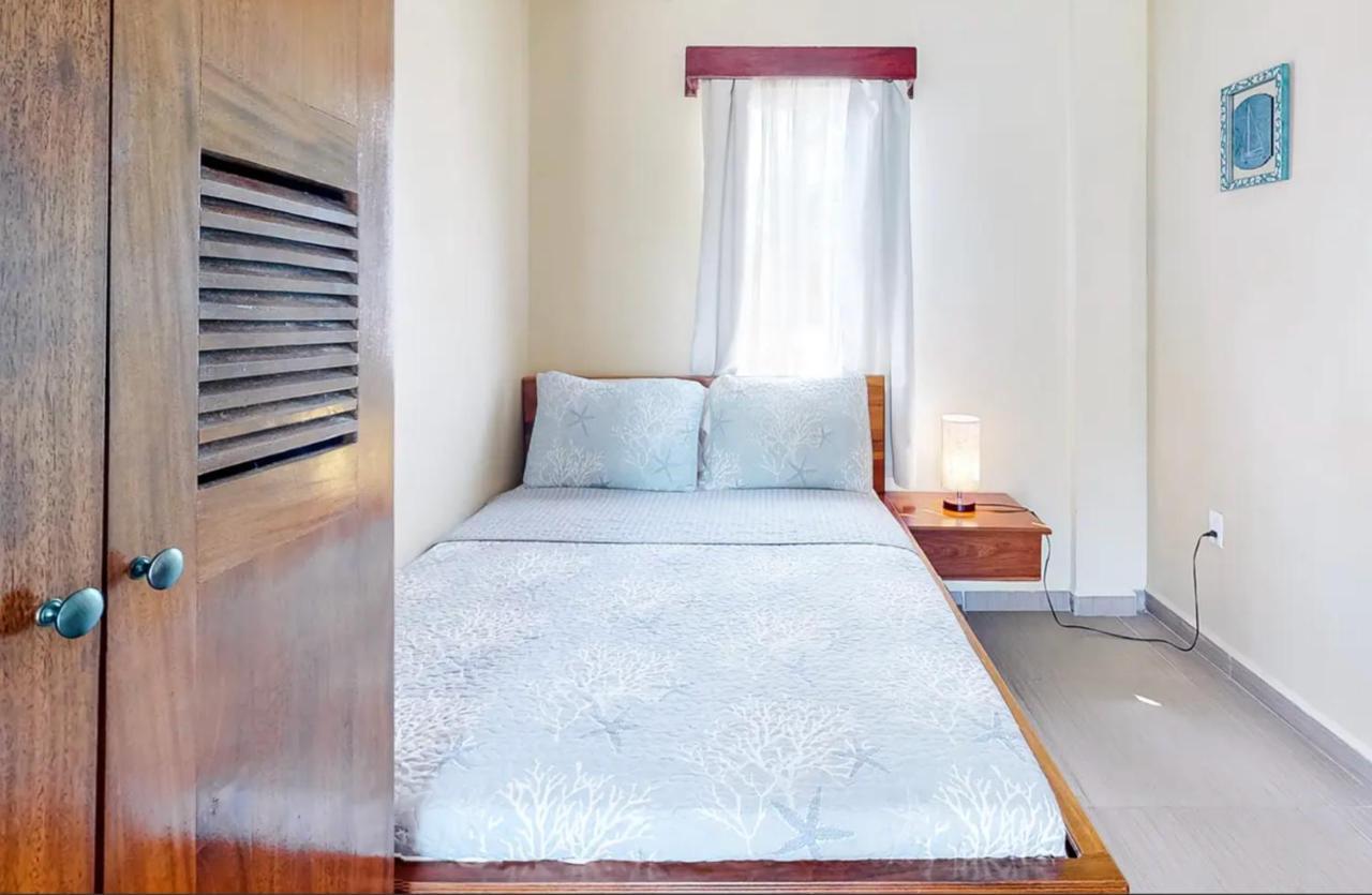 Sandy Feet Beach Resort Placencia ภายนอก รูปภาพ