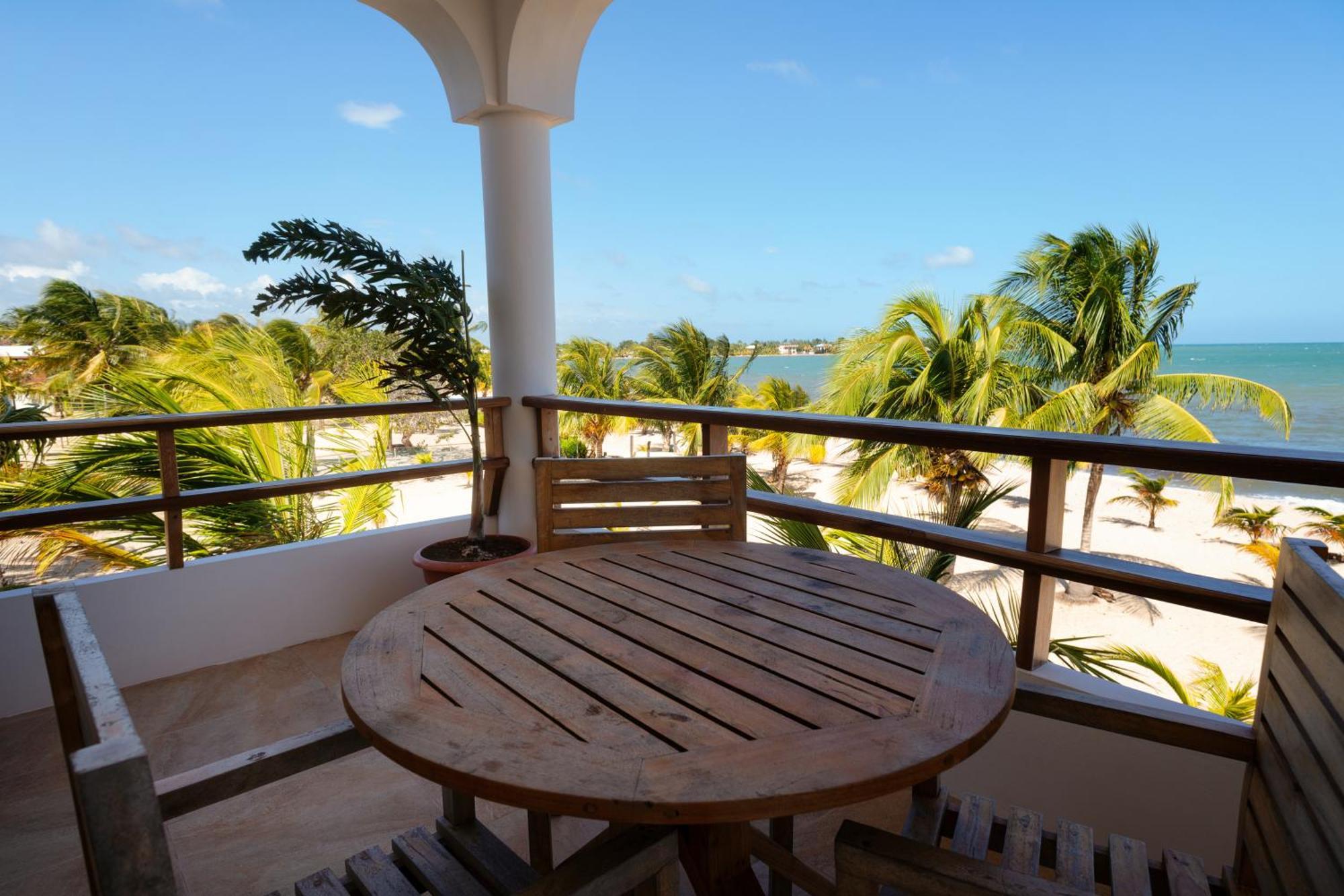Sandy Feet Beach Resort Placencia ภายนอก รูปภาพ
