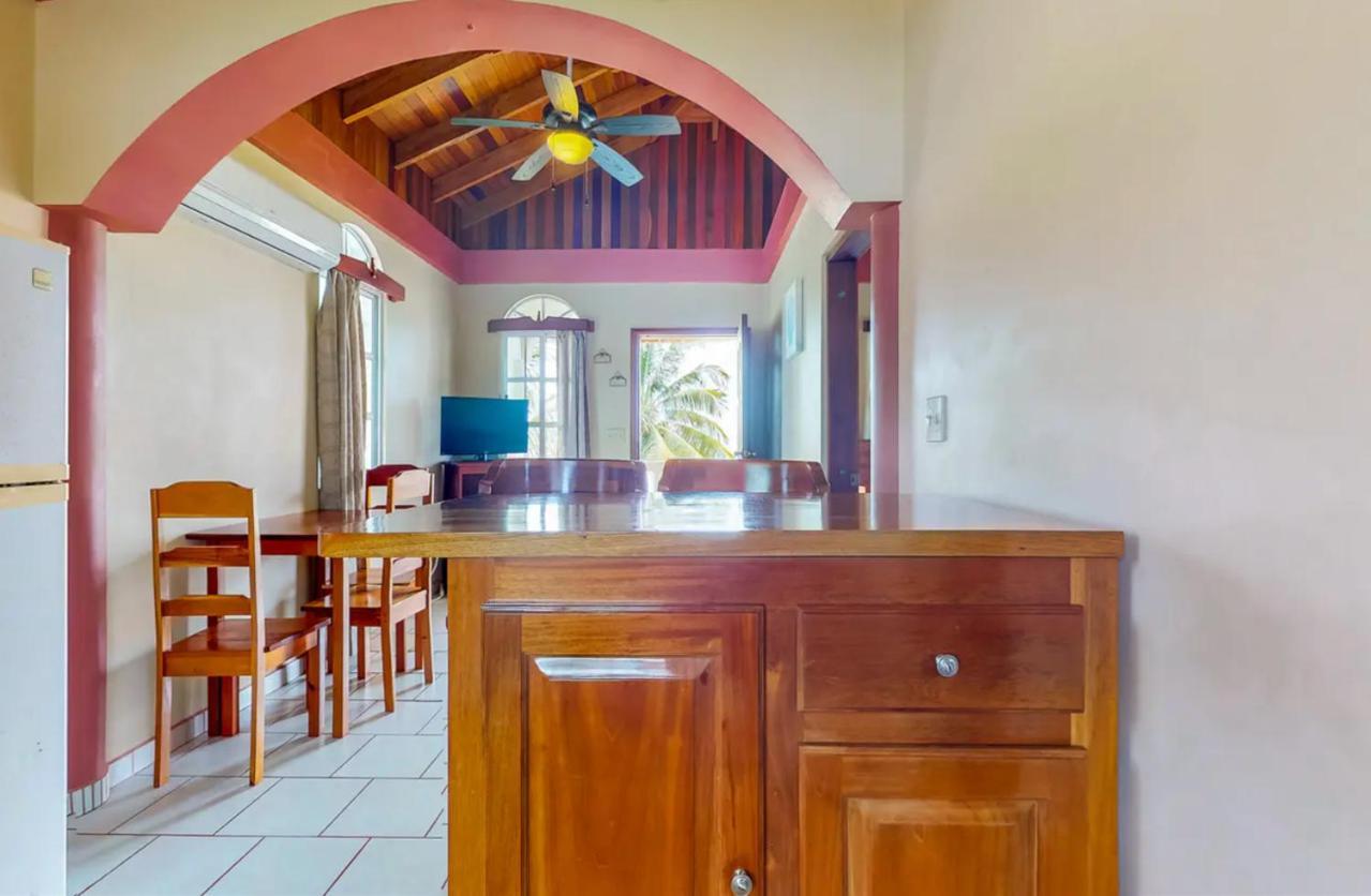 Sandy Feet Beach Resort Placencia ภายนอก รูปภาพ