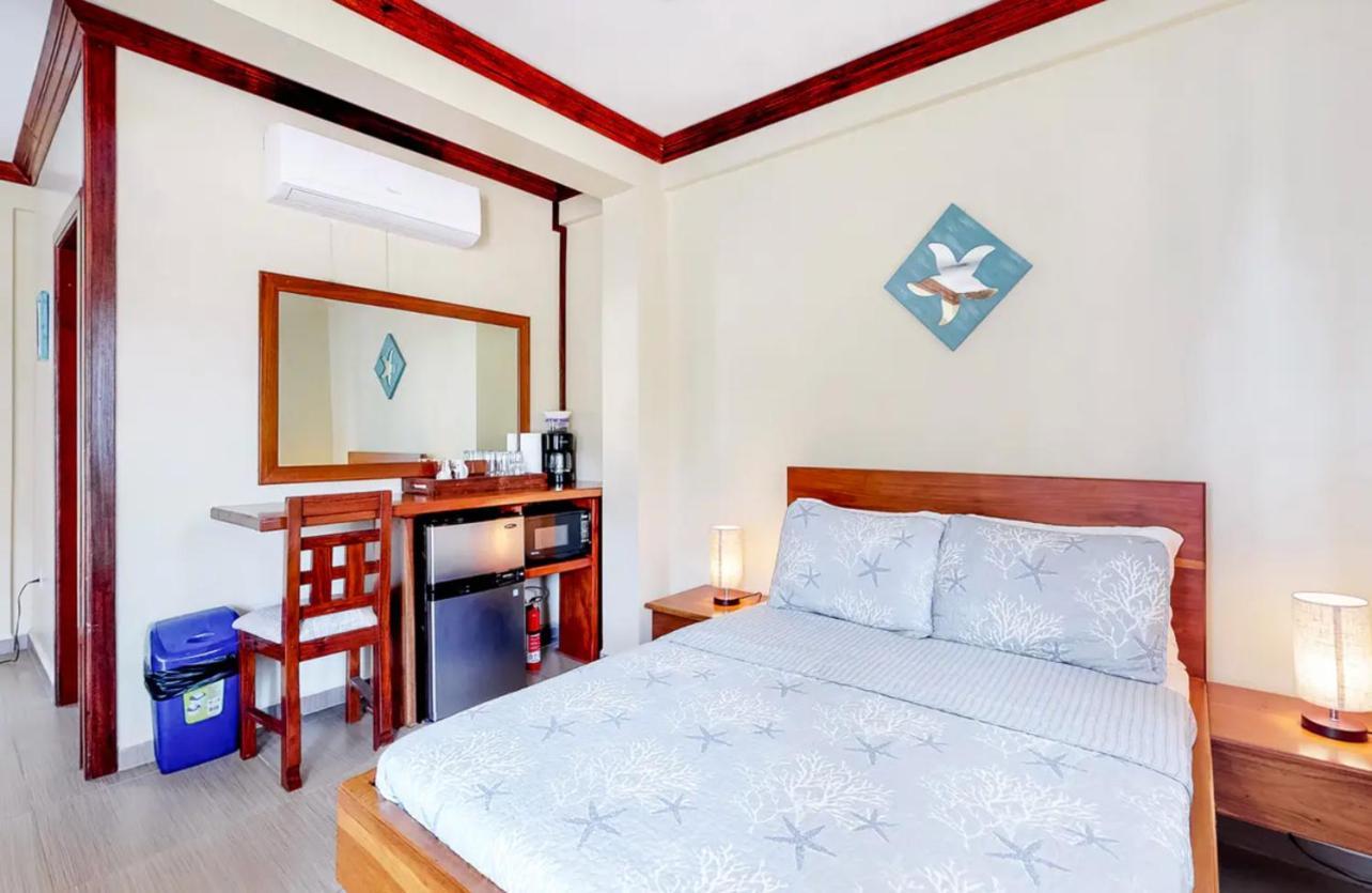 Sandy Feet Beach Resort Placencia ภายนอก รูปภาพ